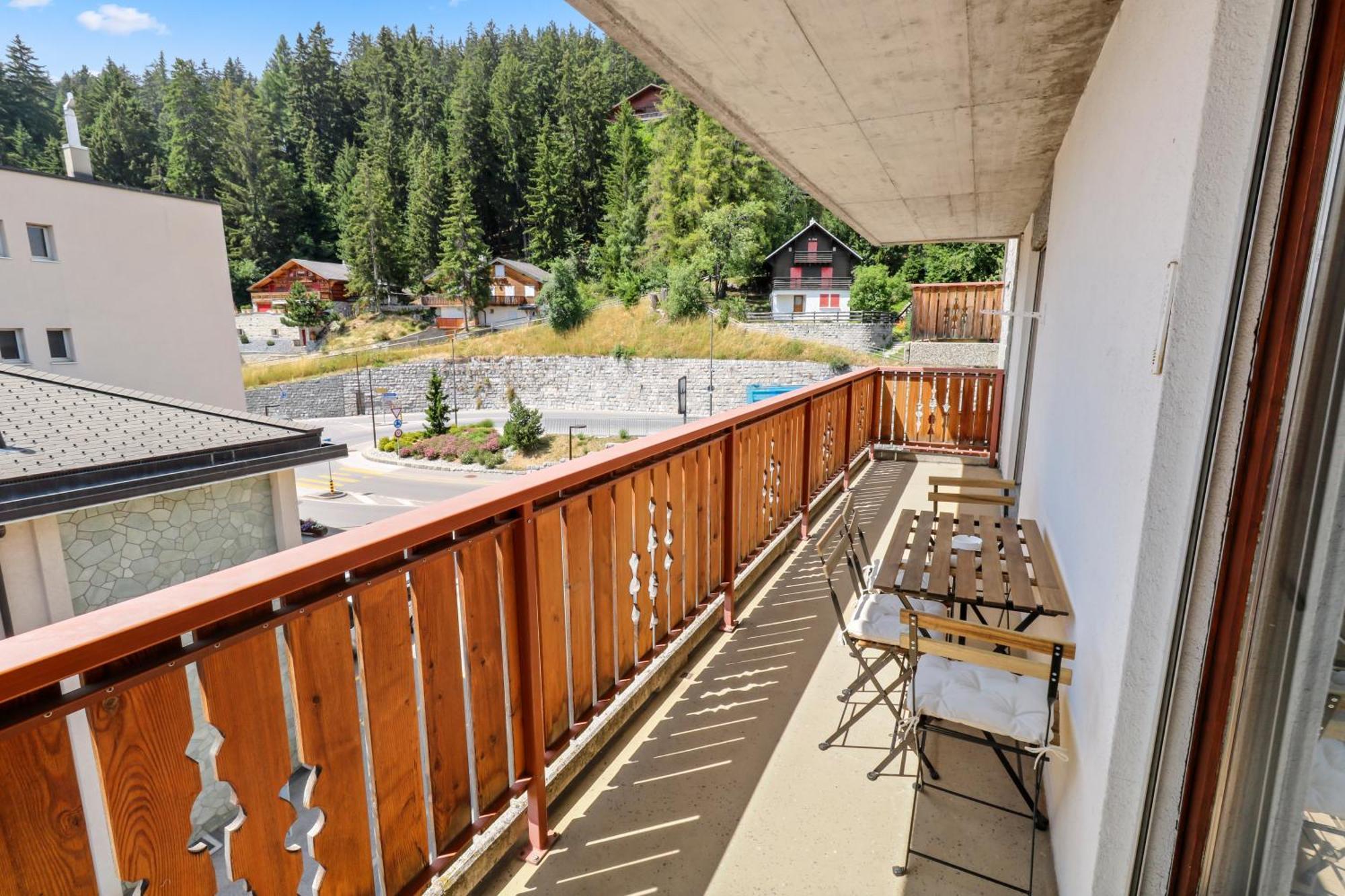 Logement Chaleureux Au Coeur De La Station Crans-Montana Ngoại thất bức ảnh